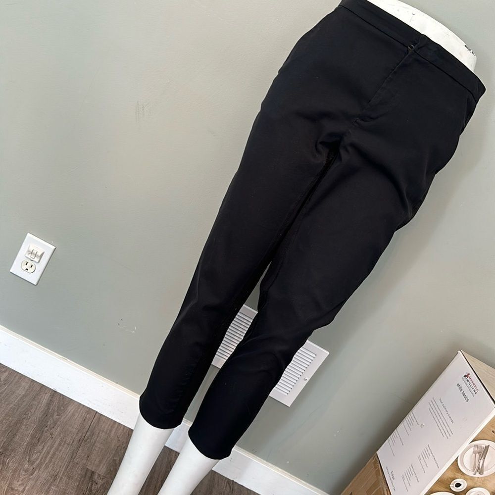 Lululemon size 8 dress pants capris